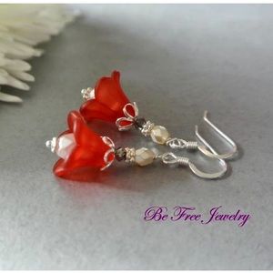 NEW Red Beaded Flower Silver Earrings set